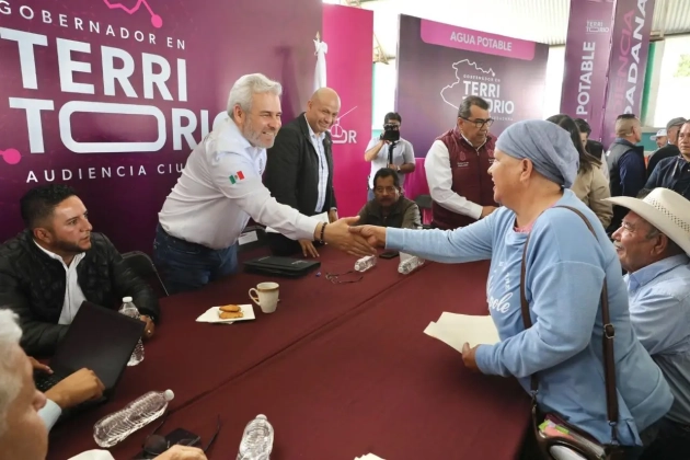 Gobierno de puertas abiertas; Bedolla lleva audiencia pública a Epitacio Huerta 